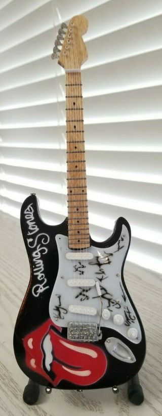 Rolling Stones Miniature Tribute Guitar With Stand - Mca 208