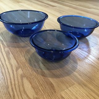 Set Of 3 Vintage Pyrex Cobalt Blue Mixing Nesting Bowls Glass 322 323 325 Usa