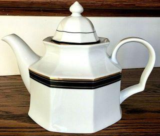 Large Christopher Stuart Teapot; Y0009 Black Dress Fine China; Thailand - Pt