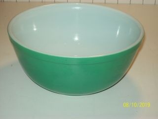 Vintage 2.  5 Quart Pyrex Ovenware Nesting Mixing Bowl 403 Primary Green