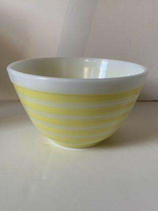 Vintage Pyrex Yellow Rainbow Stripes Mixing Bowl 401 1 1/2 Pint
