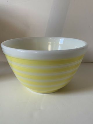 Vintage Pyrex Yellow Rainbow Stripes Mixing Bowl 401 1 1/2 Pint 3