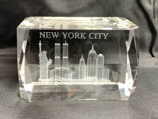York City Paperweight 3d Laser Etched Glass Twin Towers World Trade Center