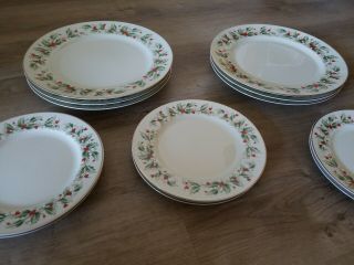 R.  H.  Macy - All The Trimmings Holly Christmas Dinner &salad Plates 6283 Set Of 6