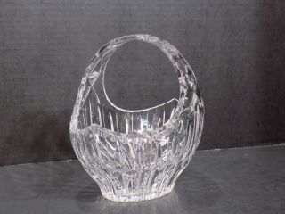 7.  5 " X 8 " Hand Cut Crystal Basket With Handle