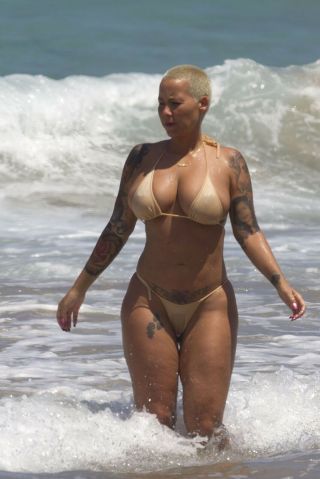 Amber Rose On The Beach With A Small Bikini 8x10 Picture Celebrity Print