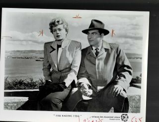 8x10 - B & W Photo Of - Scene - - Shelley Winters & Stephen Mcnally - Marks For