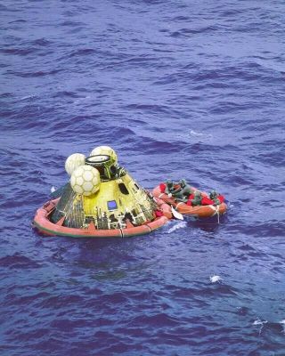 Apollo 11 Crew In Raft Before Recovery 8x10 Photo Print 0059071117