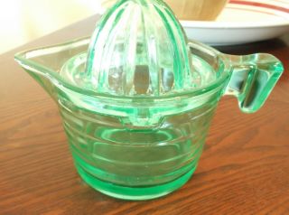Vintage Us Glass Vaseline Green Depression Juicer 2 Pc Measuring Cup And Reamer