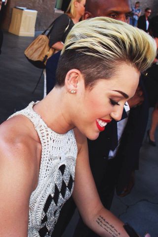 Miley Cyrus Singer Famous 8x10 Photo Print
