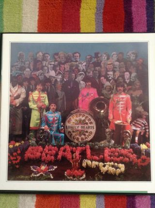 The Beatles Cd Box set: Sgt Peppers Lonely Hearts (Ltd ed HMV exclusive) 2