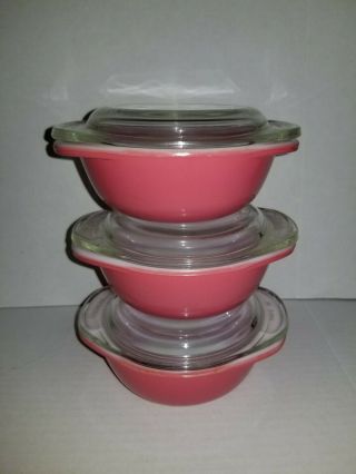 Vtg Set Of (3) Pyrex Pink Flamingo 080 Mini 8 Oz Casserole Dishes & Lids