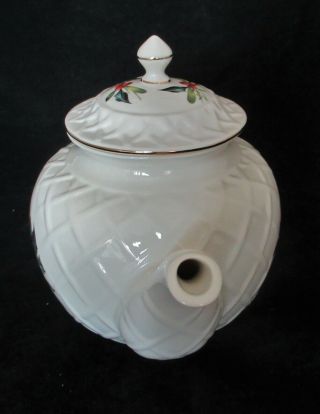 Lenox Holidays Winter Greetings Carved Teapot Cardinal Holly 7