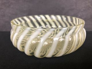 Antique Vaseline Glass Opalescent Swirl Pattern Hobbs? Small Dish/bowl Uranium?