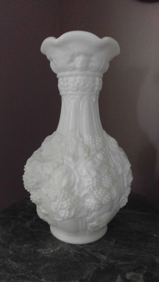Vintage Vase Mid Century Imperial White Milk Glass Vase With Grapes