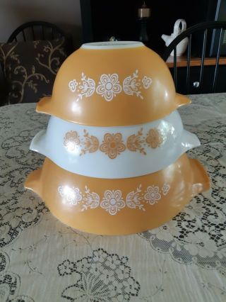 Pyrex Vintage Golden Butterfly Set Of Three Mixing Bowls