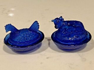Vintage Miniature Cobalt Blue Cow & Chicken On Nest Salt Cellar Trinket