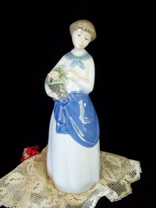 Princess House Exclusive Lady And Basket Of Flowers 1980s Porcelain Rare Figure