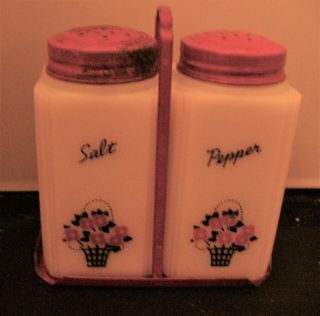 Vintage Tipp City Milk Glass Shakers Salt Pepper Flowers Red Metal Top Caddy Set 2