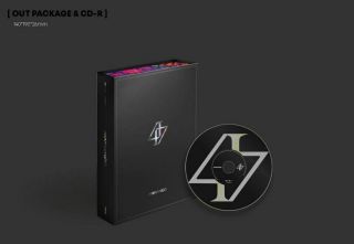 Mamamoo Reality In Black K - Pop Cd,  2 Photo Card,  Poster In Tube Case