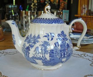 Vintage Sadler England Blue Willow Teapot W/lid