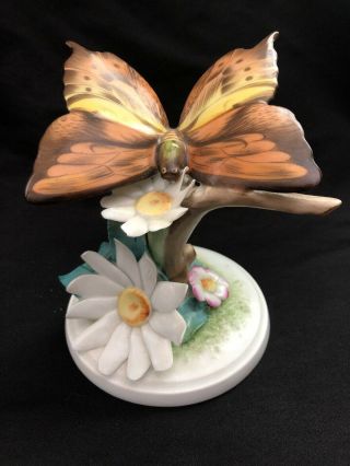 Herend : Vintage Butterfly On Flowers Hand Painted Figure (hungary)