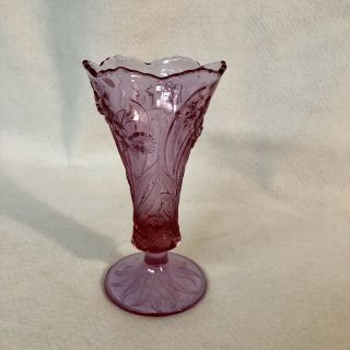 Fenton Glass Daffodil Pattern Pink Blush Vase Ruffled Edge