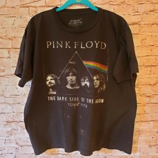Pink Floyd " Dark Side Of The Moon " Size Medium Official Licensed Black T - Shirt