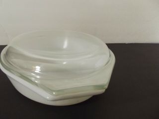 Pyrex Town & Country 1 1/2 quart Divided Casserole Dish Lid White Brown EC 7