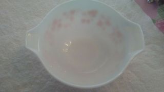 Pyrex Pink Gooseberry 443 2.  5 Qt pink on white Mixing Bowl 3