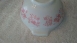 Pyrex Pink Gooseberry 443 2.  5 Qt pink on white Mixing Bowl 5