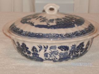 Royal Wessex Blue Willow Transferware Covered Casserole Dish Made In England