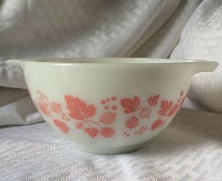 Vintage Pyrex Pink Gooseberry 441 White Pink Cinderella Mixing Bowl 1 1/2 Pint