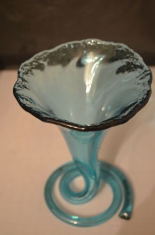 Vintage Hand Blown Art Glass Blue Swirl Flower Twisted Stem Flower Vase 2