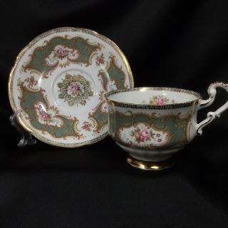 Paragon Teacup Roses Green Scroll Banner Wide Mouth Footed Tea Cup Saucer Gold