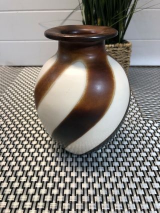 Edgar Paz Signed Chulucanas Pottery Peru Black Swirl Pottery Vase 6 1/2” H
