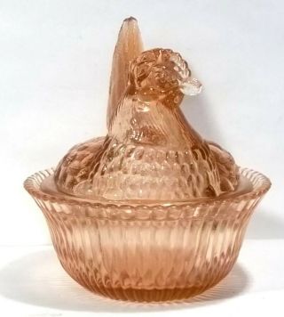 Boyd Glass Made in 1983 Rose Pink 5 Inch Chicken Hen on Nest Candy Dish FUND 4