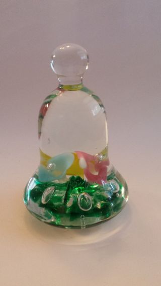 VINTAGE JOE ST.  CLAIR BELL SHAPED GLASS PAPERWEIGHT Trumpet Flowers PINK BLUE 4
