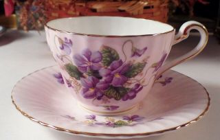 Paragon Fine Bone China England Cup & Saucer Violets On Lilac Background