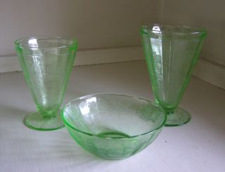 3 Pc.  Depression Green Jeannette Floral Poinsettia Berry Bowl And Mini Tumblers