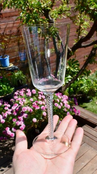 Elegant Set of 6 Vintage AIR TWIST Stem Crystal Wine Glasses 200ml/19.  7cm 3