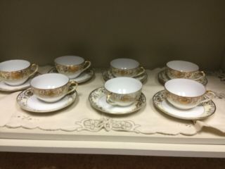 Vintage Noritake/175/Christmas/ Ball Ornament Moriage Cups And Saucers Set of 7 8