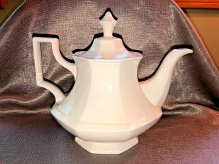 Vtg Johnson Brothers White Heritage Made In England 5 1/2 " Teapot Tea Pot W/ Lid
