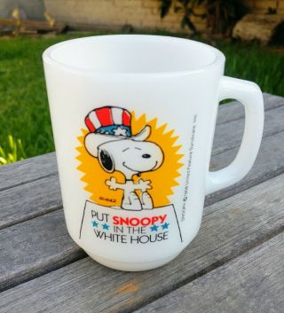 Put Snoopy In The White House 1980 Mug Milk Glass Peanuts Anchor Hocking Vintage