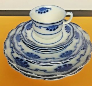 W.  H.  Grindley Flow Blue Lorne 9 Piece Set,  Plates,  Saucers,  Cup