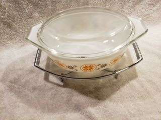 Vintage Pyrex Town & Country 043 Oval Casserole Dish with Lid and stand.  1 1/2 QT 3