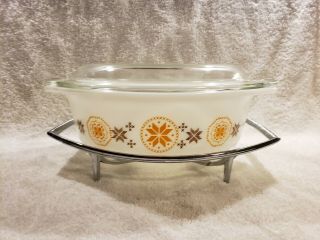 Vintage Pyrex Town & Country 043 Oval Casserole Dish with Lid and stand.  1 1/2 QT 7