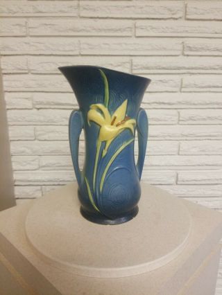 Roseville Pottery Zephyr Lily Vase Evergreen 135 - 9 (1946)