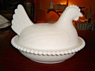 Indiana White Milk Glass Hen Chicken On Nest Basket