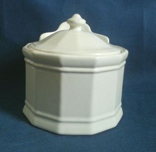 Pfaltzgraff " Heritage White " Salt Box With Lid Usa Rare Find Great Cond.